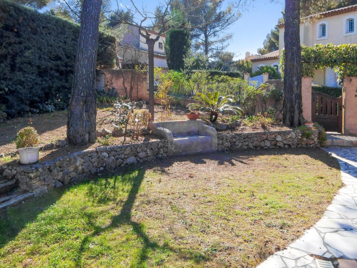 Villa Avec Piscine A Saint-Raphael Et Vue Sur La Montagne Екстер'єр фото